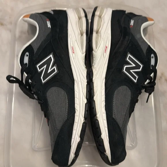 New Balance 2002R Used Size 11.5 - Picture 5 of 8